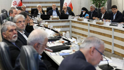 جلسه هیئت دولت با دو خبر مهم؛ روایت عراقچی از نیویورک و اعلام زمان پیشنهادی انتخابات شوراها