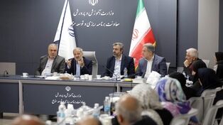 سهام‌دار شدن فرهنگیان در دستور کار؛ سهم بازنشستگان چه می‌شود؟