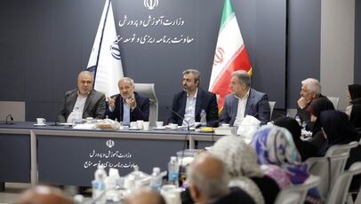سهام‌دار شدن فرهنگیان در دستور کار؛ سهم بازنشستگان چه می‌شود؟