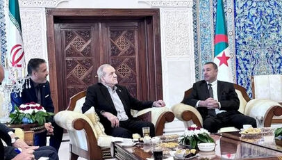 توقف مرموز هواپیمای پزشکیان در الجزیره؛ روایت رسمی درباره شایعه نقص فنی