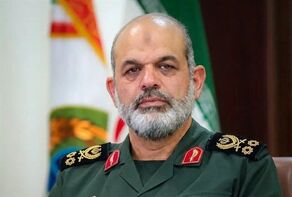 تأکید فرمانده کل سپاه بر نقش فراجا؛ «پلیس مجاهد، ملت مبعوث، ایران سرافراز»