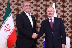 پزشکیان و پوتین بر گسترش همکاری‌های ایران و روسیه تأکید کردند