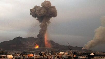 زنگ خطر در عربستان؛ گزارش‌ها از انفجارهای نفتی، اختلال فرودگاه‌ها و حمله به مقر نظامی