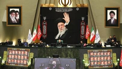رای ۲۱۰ نماینده به پایان بن‌بست قانون‌گذاری؛ مخالفت اقلیت مانع اصلاح آیین‌نامه نشد