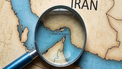 تردد دریایی در تنگه هرمز وارد فاز تدافعی شد