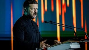 زلنسکی ترمز انتخابات اوکراین را کشید؛ هشدار درباره «تسونامی» سیاسی