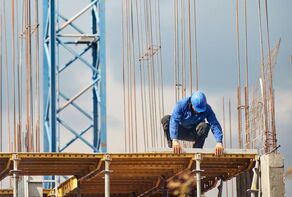 تمدید خودکار اعتبار پروانه‌های اشتغال به کار مهندسی تا پایان شهریور ۱۴۰۵