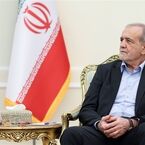 با دشمنی که تحریم و تهدید می‌کند، مذاکره معنا ندارد