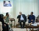 دیدار حاج حسین یکتا با خانواده شهید تنگسیری