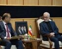 دیدار سفیر جدید پاکستان با وزیر کشور؛ تأکید تهران و اسلام‌آباد بر گسترش همکاری‌های دوجانبه