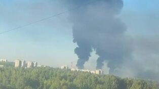 آتش‌سوزی در پالایشگاه نفت یاروسلاول روسیه پس از حمله پهپادی اوکراین