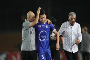 خبر خوش برای استقلال پیش از دربی؛ مدافع کلیدی به بازی با پرسپولیس می‌رسد