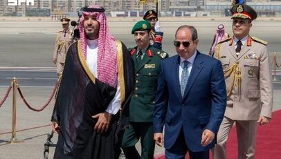 بن‌سلمان در قاهره؛ رایزنی با السیسی درباره پرونده‌های مشترک