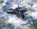 F-35 آمریکایی زیر رصد پدافند ایران؛ فرود اضطراری در عربستان