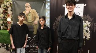 آخرین یادگار اکبر عبدی؛ خانواده‌اش هزینه تاج‌گل‌ها را به بیماران پروانه‌ای اختصاص دادند