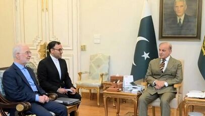 اسکندر مومنی در اسلام‌آباد؛ دیدار با نخست‌وزیر پاکستان