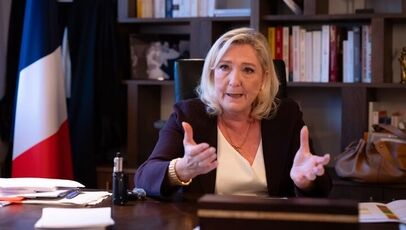 دولت ماکرون کنترل اوضاع را از دست داده است