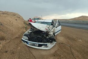 تصادف مرگبار پژو ۴۰۵ با تریلی؛ ۳ عضو یک خانواده جان باختند