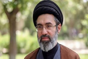 دومین حمله به آیت‌الله مجتبی خامنه‌ای در بیمارستان!