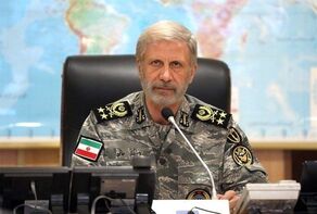 تأکید فرمانده کل ارتش بر اقتدار و خوداتکایی پدافند هوایی در حراست از آسمان ایران
