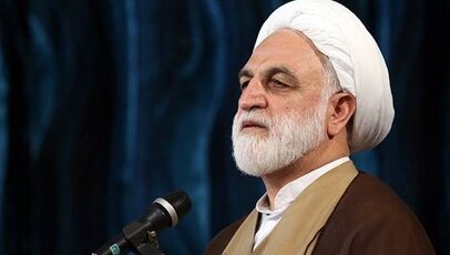 چکمه استکبار هرگز بر تنگه هرمز نخواهد سایید