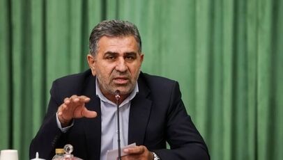 بر حذف شرکت‌های واسطه‌ای و ساماندهی نیروهای شرکتی پافشاری می‌کنیم