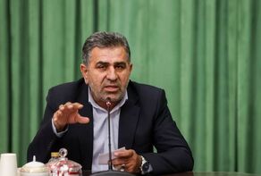 بر حذف شرکت‌های واسطه‌ای و ساماندهی نیروهای شرکتی پافشاری می‌کنیم