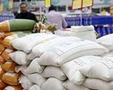 «تثبیت قیمت کالاهای اساسی می‌تواند به معیشت مردم کمک کند»