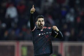 جذب هافبک سابق پرسپولیس توسط پیکان