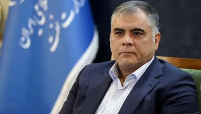 محسن پاک نژاد؛ وزیری که هیچکس او را گردن نمی گیرد!