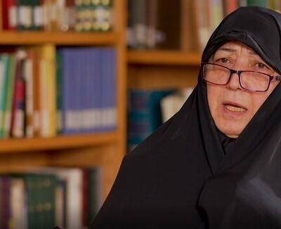 روایت مادر همسر رهبر انقلاب از حضور آیت‌الله سیدمجتبی خامنه‌ای در حرم رضوی