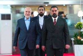 استقبال رسمی رئیس مجلس عراق از هیئت پارلمانی ایران به ریاست قالیباف
