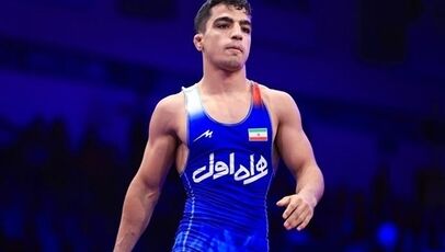 احمد محمدنژاد جوان فینالیست کشتی آزاد قهرمانی جهان شد؛ طلسم‌شکنی ایران با نخستین فینالیست + فیلم بازی