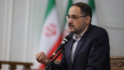 تضعیف نظام حکمرانی تضعیف توان ایستادگی ملی است/ ایران با هیاهو قوی نمی‌شود