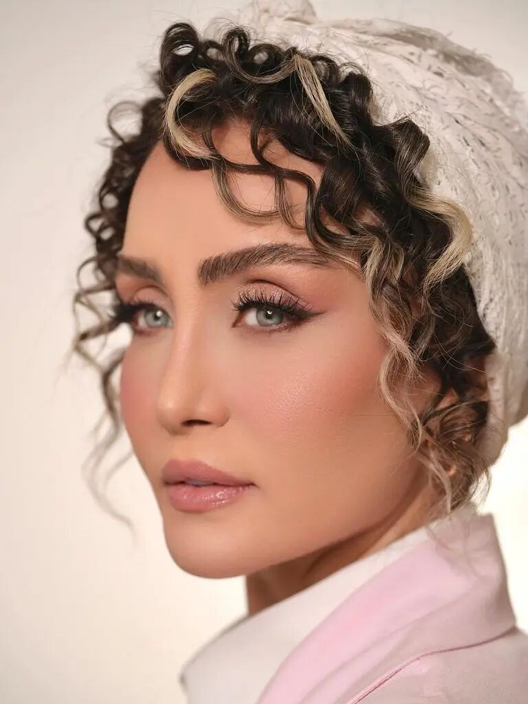 عمل زیبایی حدیث فولادوند