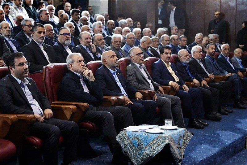 طرح ملی «زرین‌تأمین» بانک رفاه کارگران با حضور رئیس‌جمهور رونمایی شد